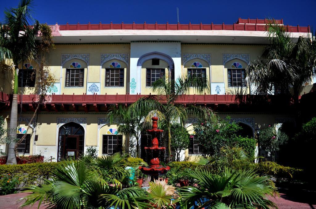 Hotel Burja Haveli Alwar Exterior foto