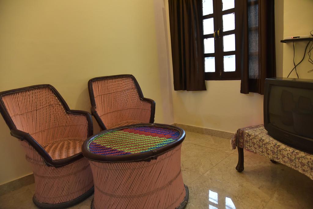 Hotel Burja Haveli Alwar Exterior foto